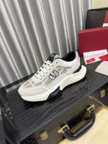 ヴァレンティノ靴 VALENTINO 2026新作 スニーカー