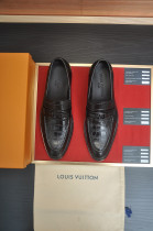 ルイヴィトン靴 LOUIS VUITTON 2026新作 カジュアルシューズ