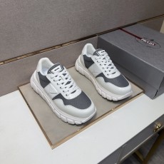 プラダ靴 PRADA 2026新作 カジュアルシューズ