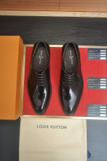 ルイヴィトン靴 LOUIS VUITTON 2026新作 モカシン