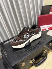 ヴァレンティノ靴 VALENTINO 2026新作 スニーカー