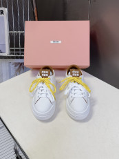 ミュウミュウ靴 Miu Miu 2026新作 カジュアルシューズ