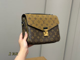 ルイヴィトンバッグ LOUIS VUITTON 2026新作 メッセンジャーバッグ