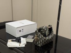 ディオールバッグ DIOR 2026新作 ショルダーバッグ