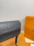 ルイヴィトンバッグ LOUIS VUITTON 2026新作 チェーンバッグ