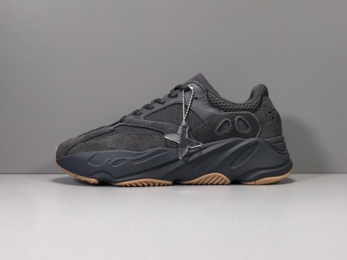 Adidas Yeezy 700 UTIBLK FV5304 WITH BOXS