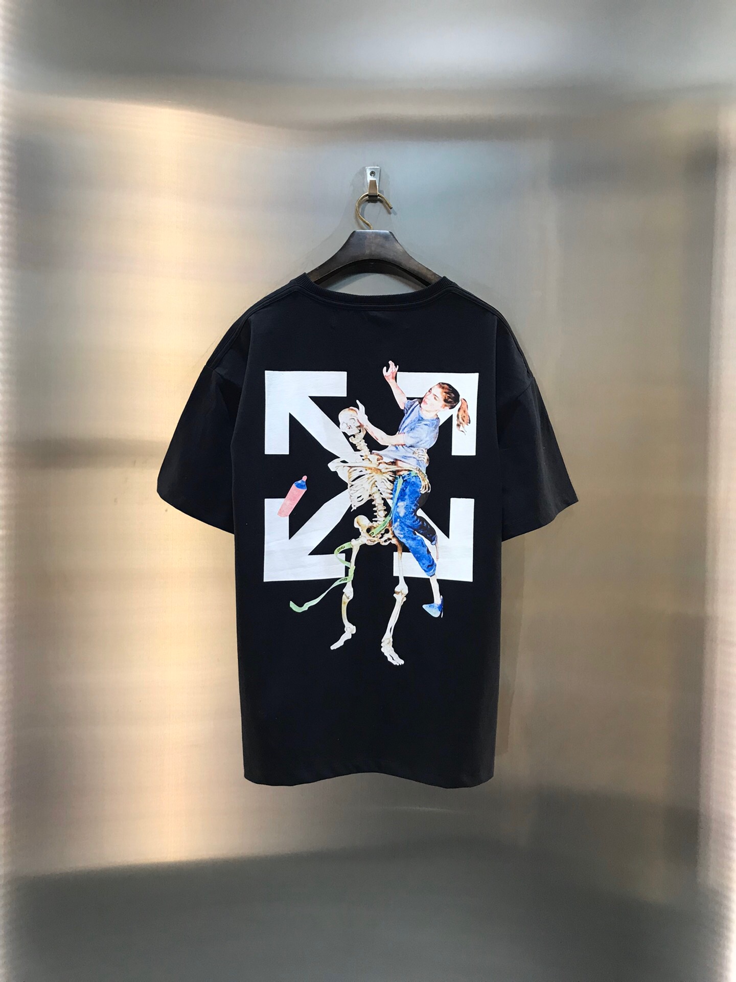 off white t shirt skull