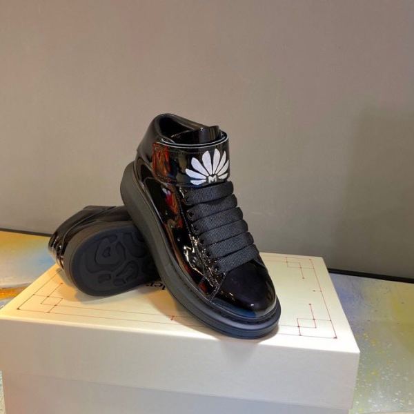 Alexander McQUEEN Leather Sneakers Black