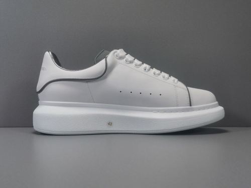 Alexander McQueen Round Head Small White Shoes Luminous