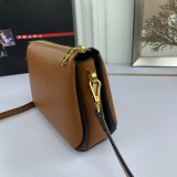 Prada Flap Shoulder Crossbody Bag Size：21-15-9cm