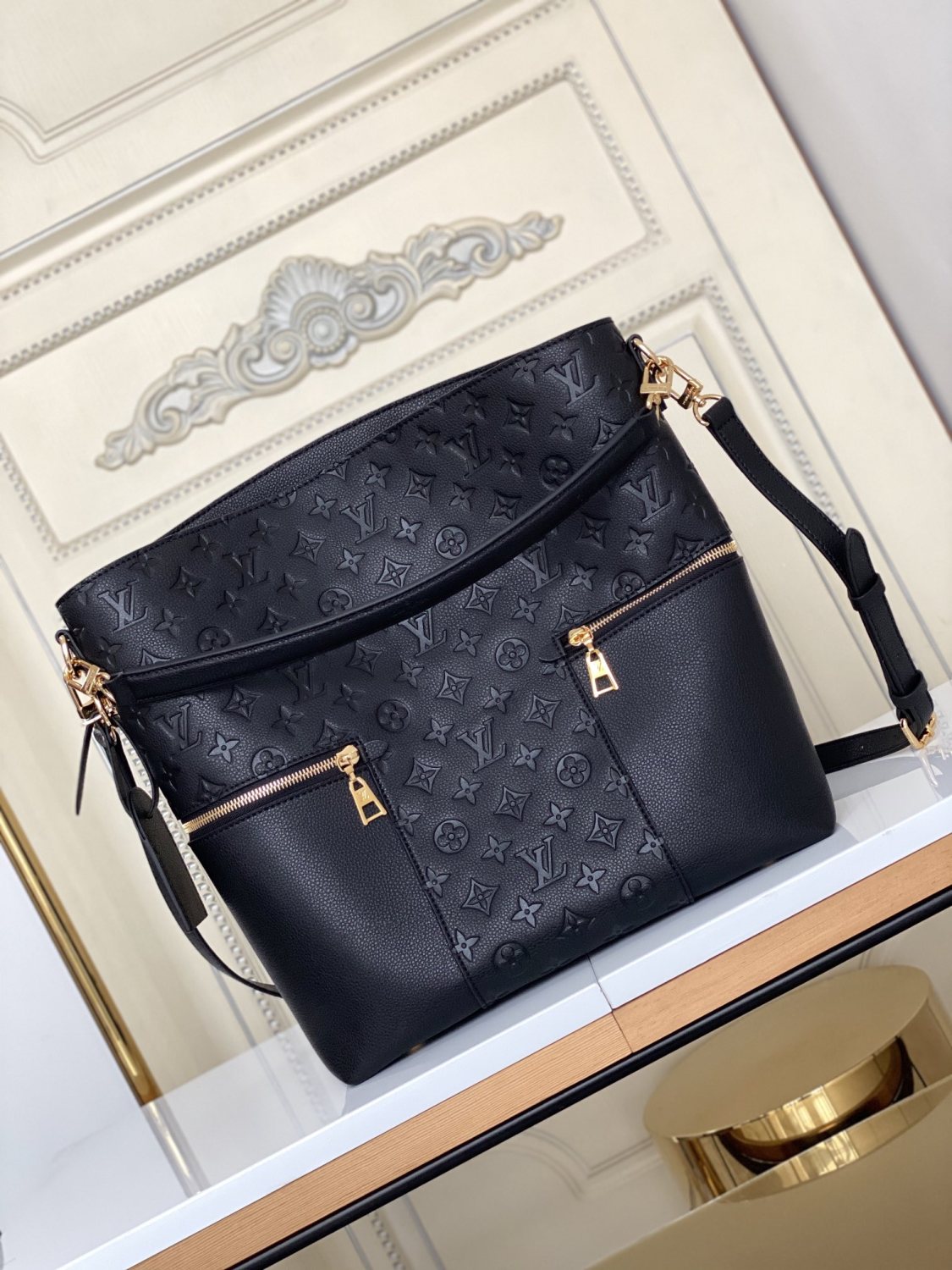 nice suitcase set