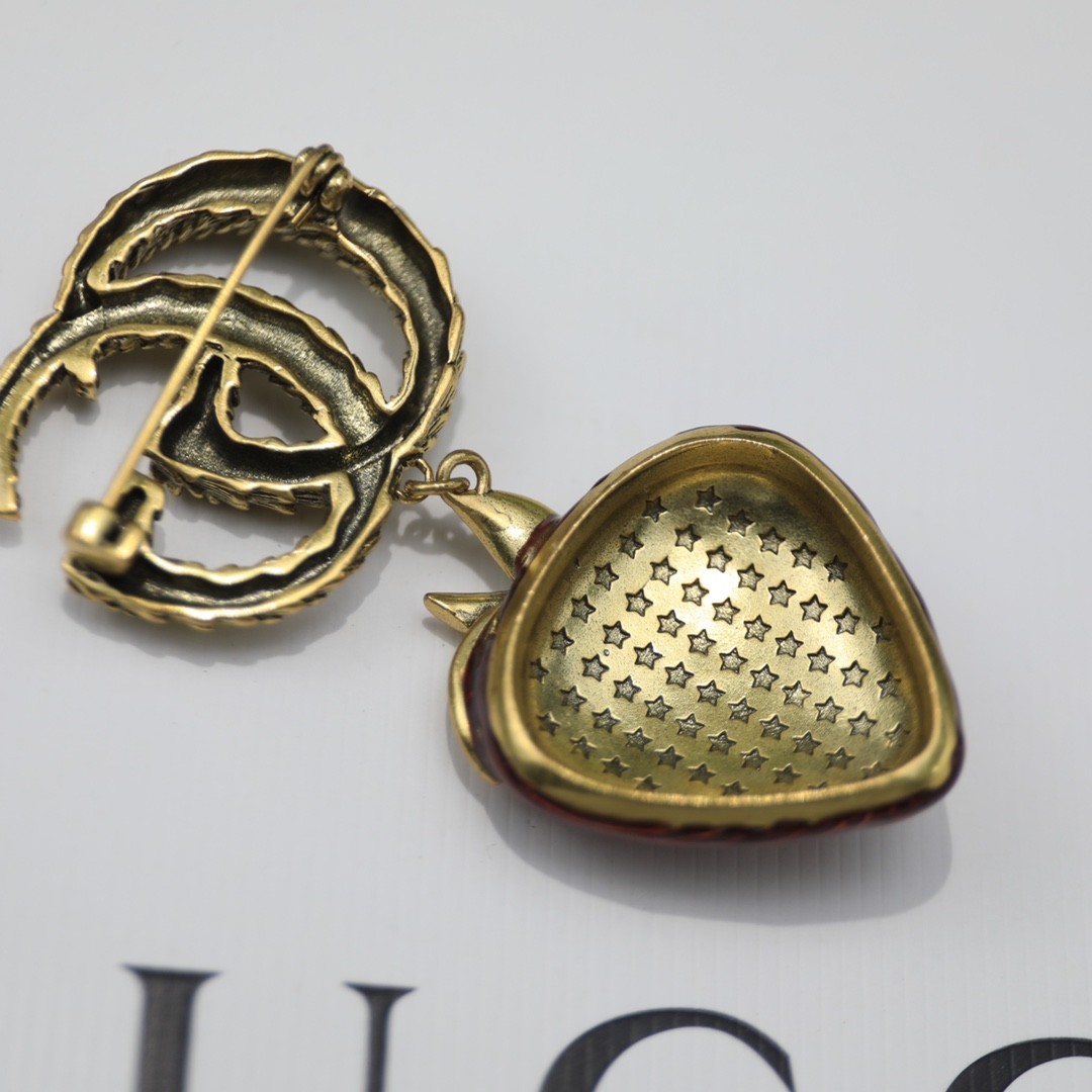 gucci gg brooch