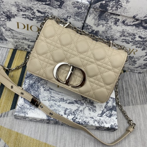 New Dior Silver Buckle Five-Compartment Crossbody Bag Size:13.5x20x6.5cm