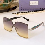 Gucci Striped GG Logo Sunglasses Size: 136口1-142