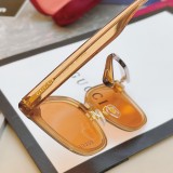 Gucci Lens Double C Logo Sunglasses Size: 54 口 15-145
