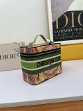 Dior Embroidery Cosmetic Bag Size: 5x 19.5 x 14 cm