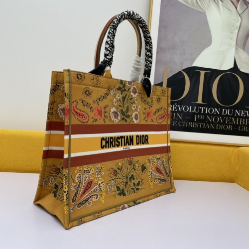 Dior Floral Fabric Shopping Bag Shoulder Bag Size: 42x 32x16cm