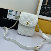 Chanel 21ss new one-shoulder messenger bag Size: 15x13x8 cm