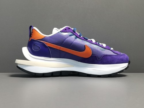 Sacai x Nike VaporWaffle Dark Leis Purple DD1875-500