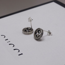 Gucci Carved Three Dimensional Double G Letter Stud Earrings
