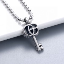 GUCCI Double G Fashion Necklace