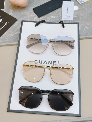 Chanel Hollow Classic Fashion Double C Logo Sunglasses Size: 61 口 17-140