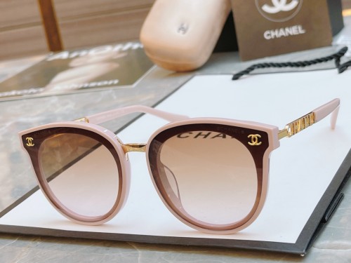 Chanel Temperament Fashion Logo Sunglasses Size: 64 16-145