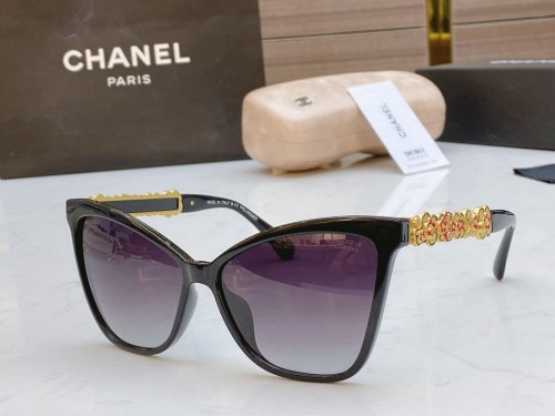Chanel Camellia With Diamonds Size:59口14-140