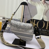 Dior Fashion Personality Saddle Bag Size: 24x6 x18cm
