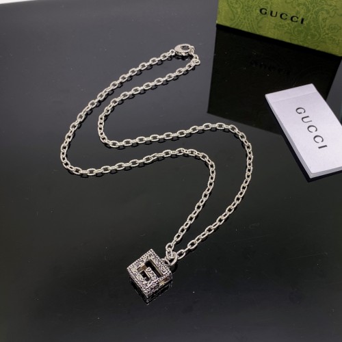 Gucci Textured Hollow Double G Necklace