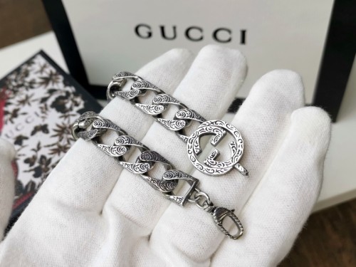 Gucci Classic Double G Carved Bracelet
