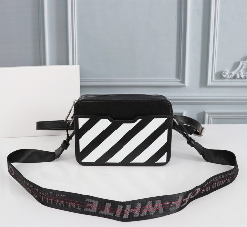 Off-White Striped One Shoulder Crossbody Bag Sizes：21×16×9cm