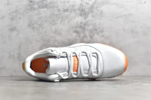 Air Jordan 11 Retro Low “Bright citrus” D8E532