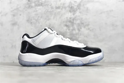 Air Jordan 11  Low  Concord  Black/White D1D562