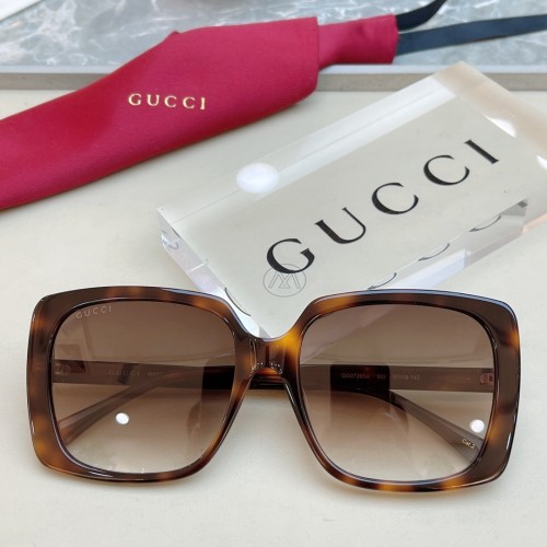 Gucci GG0728SA Rhinestone Sunglasses Size:57 口 18-145