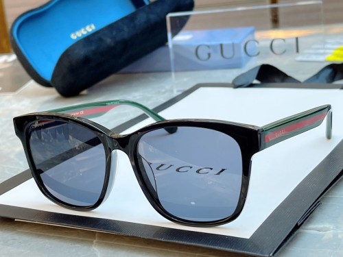 Gucci GG0417SK Square Three Color Temples Sunglasses Size:56口17-145
