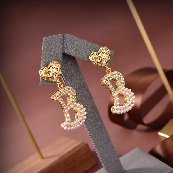 Balenciaga New Pearl Diamond B Letter Stud Earrings