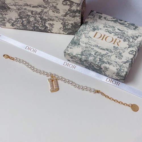 Dior CD Tassel Letter Pearl New Bracelet