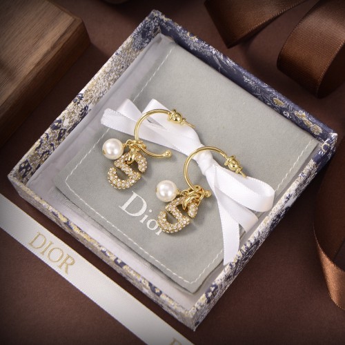 New Dior Fashion Stud Earrings