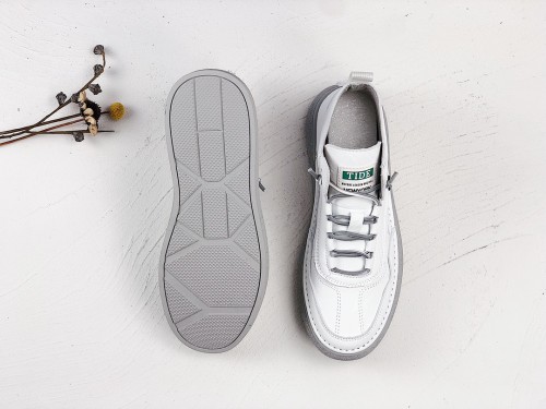 Adidas Men's Fashion Casual Sneakers White