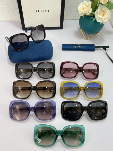 Gucci GG0713SA Double G Square Frame Sunglasses, Size 55口21-140
