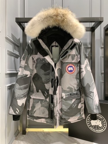 Men  Canada Goose Expedition Parka Coat Jacket Gray Camouflage