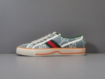 Gucci Top Sneakers Shoes 606110
