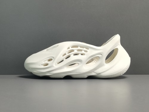 Adidas Originals Yeezy Foam Runner Sand Coconut Hole Shoes G55486