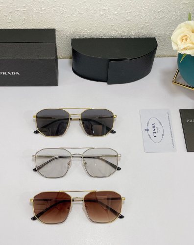 Prada Men's Fashion Sunglasses Size: 57口17-145