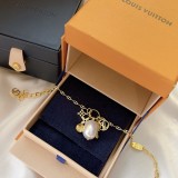  Louis Vuitton Fashion Multi Flower Key Pearl Bracelet