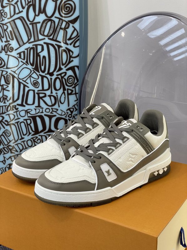 Louis Vuitton LV Color Matching Sneakers Shoes