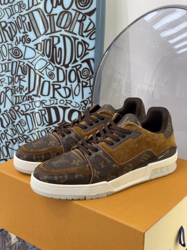 Louis Vuitton Unisex LV Color Matching Sneakers Shoes
