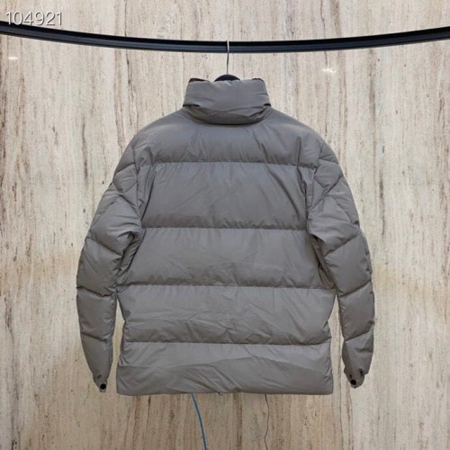 Moncler Long Check Quilted Stand Collar Pure Color Down Jacket Grey Size: 1 2 3 4 5
