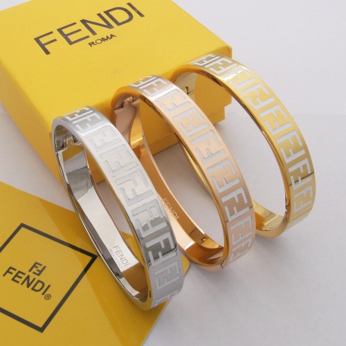 Fendi F Letter Fashion Bracelet